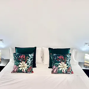 Gatu Premium Flamenca , Preferente Mayores De 25 Anos Y Familias Apartamento